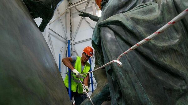 Завершился основной этап реставрации памятника Минину и Пожарскому 2